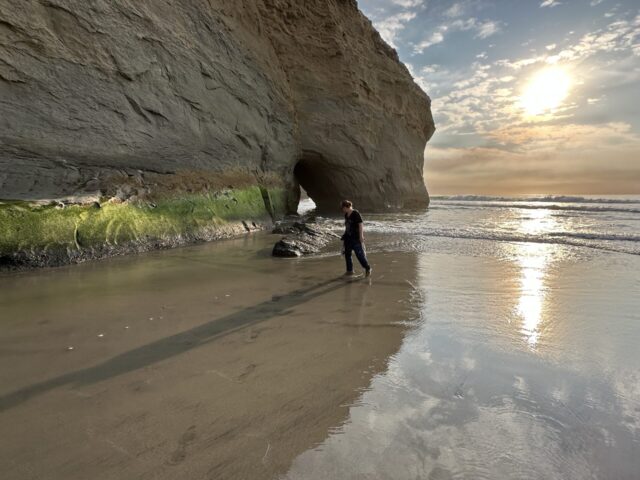 15Km off-Road adventure to the Sea Caves of San Quintín! (and what we discovered in between)